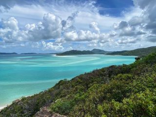 My kind of blues 💙💦. The breathtaking swirls of Hill Inlet are best viewed from up high, so hike to the lookout at Tongue Point 🏃‍♀️ #tropical  #paradise #island #queensland #australia

Hill Inlet in the @whitsundaysqld is located at the northern end of #WhitehavenBeach in @queensland @absoluteaustralia

 #beach #sand #queensland  #qld #instanature #instaphotography #photography #australia #wow_australia2024 #ig_australia #sociallifeaustralia #hello_bluey #seeaustralia #sky_captures #australianlife  #dailytelegraph #ig_discover_australia #fabulous_australia_