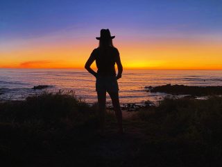 An afternoon of whale watching followed by a breathtaking sunset 🌅🐳 @absoluteaustralia 

Off the coast @jamespricepoint, or Walmadany, the largest Humpback Whale population in the world migrate, and calves are born and nurtured in the warm Indian Ocean.  It’s a bumpy ride to get here with no on site facilities but well worth the journey. Located 65km north of @visitbroome @westernaustralia . 

Ten years ago, the world’s oil and gas heavyweights walked away from what would have been the largest gas refinery in the world. It was the biggest and most effective environmental campaign in Australia’s history.  Spearheaded by traditional custodians and the local community, with national and international support. 🙏🙏🙏 

#sunset #remote #beach #jamespricepoint #environmental #victory #humpbackwhale #exploreaustralia #westernaustralia #wa #instawa #igwa #travelwa #tourismwa #justanotherdayinwa ##landdownunder #loveaustralia #australia #amazingaustralia #seeaustralia #travelaustralia #instaaustralia #ig_australia #australiagram #exploringaustralia #aussiephotos